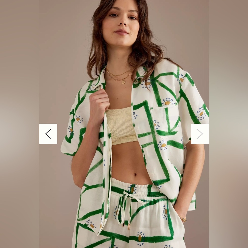 Commense White and Green Short Set with Floral Trim - Picture 2 of 12